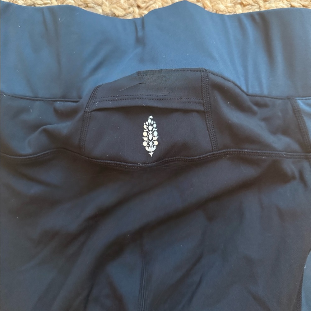 NWT FP Movement by Free People Never Better 7/8 leggings size: Medium - Picture 2 of 5